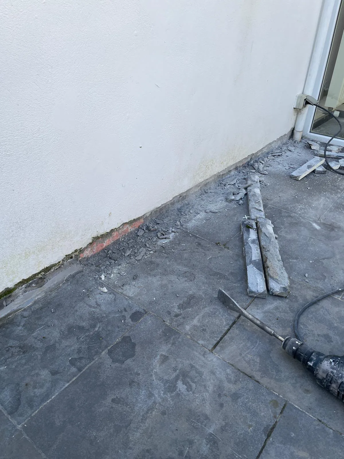 Sol de terrasse préparé avant reprise d'étanchéité